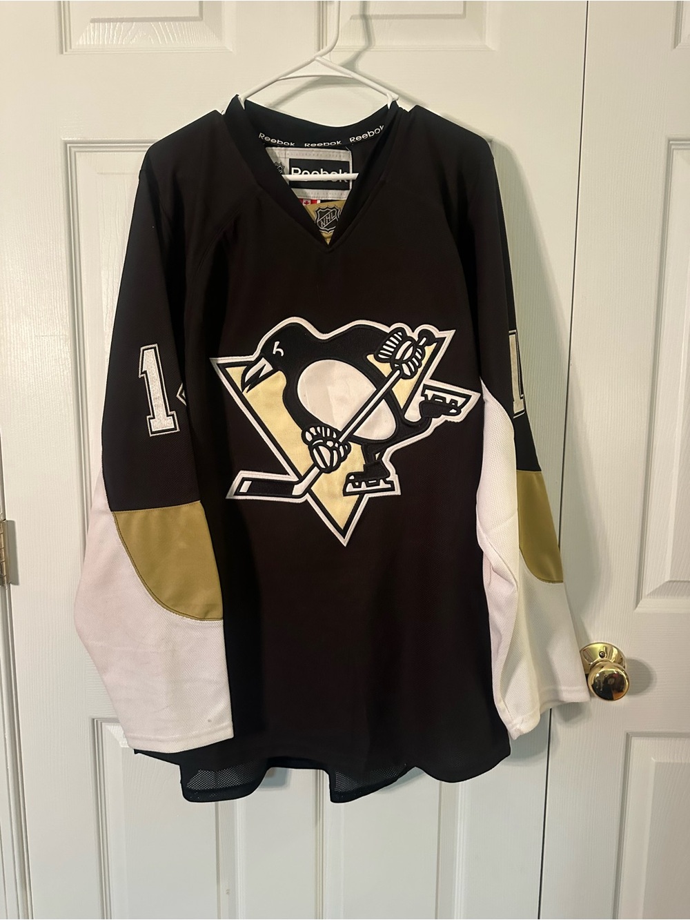 Pittsburgh Penguins hockey jersey Kuntz
